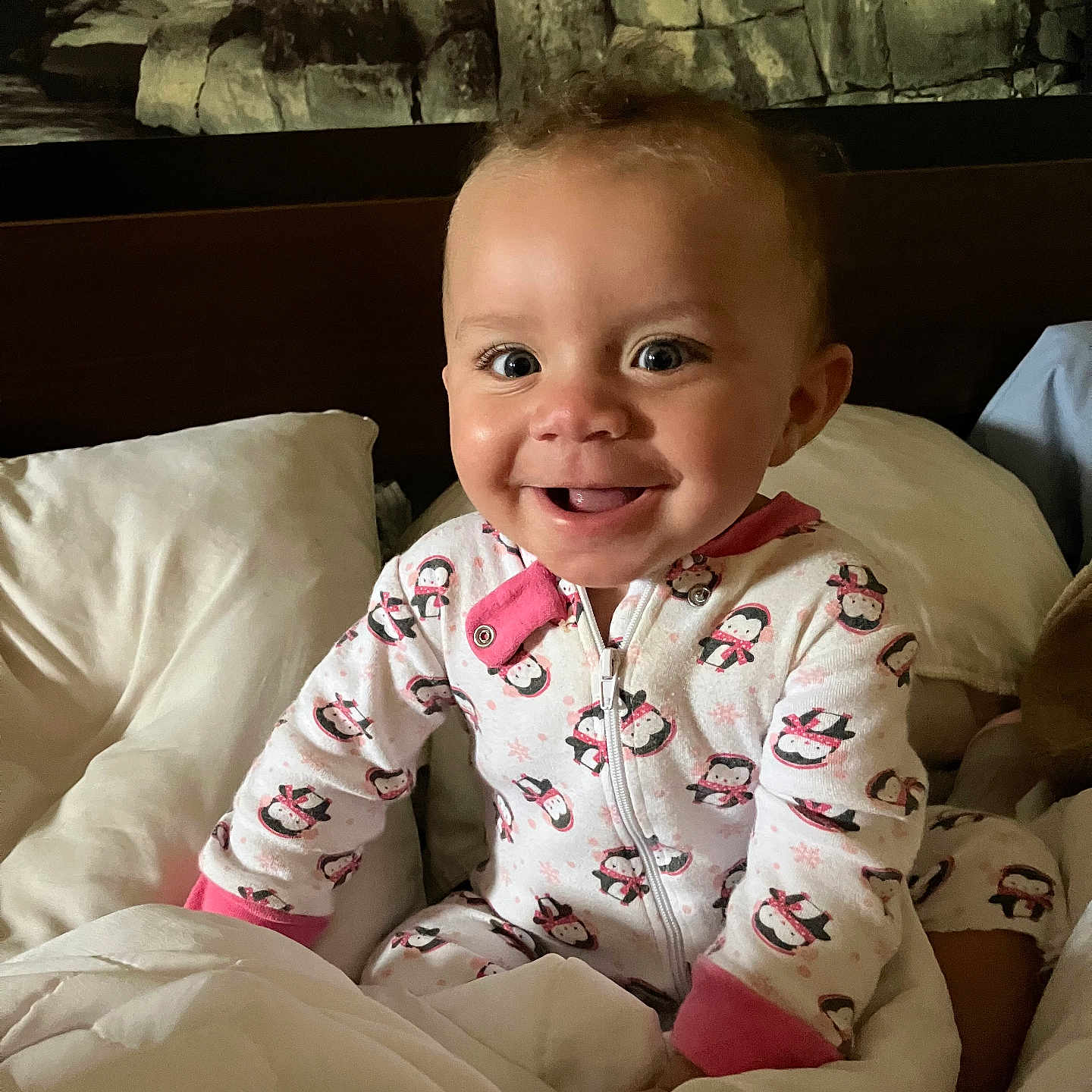 Dezila is registered to the contest to win money with this photo: baby, babylaughing, bed, bedroom, bodypart, clothing, couch, face, finger, furniture, hand, happy, head, indoors, pajamas, person, photography, portrait, room, smile