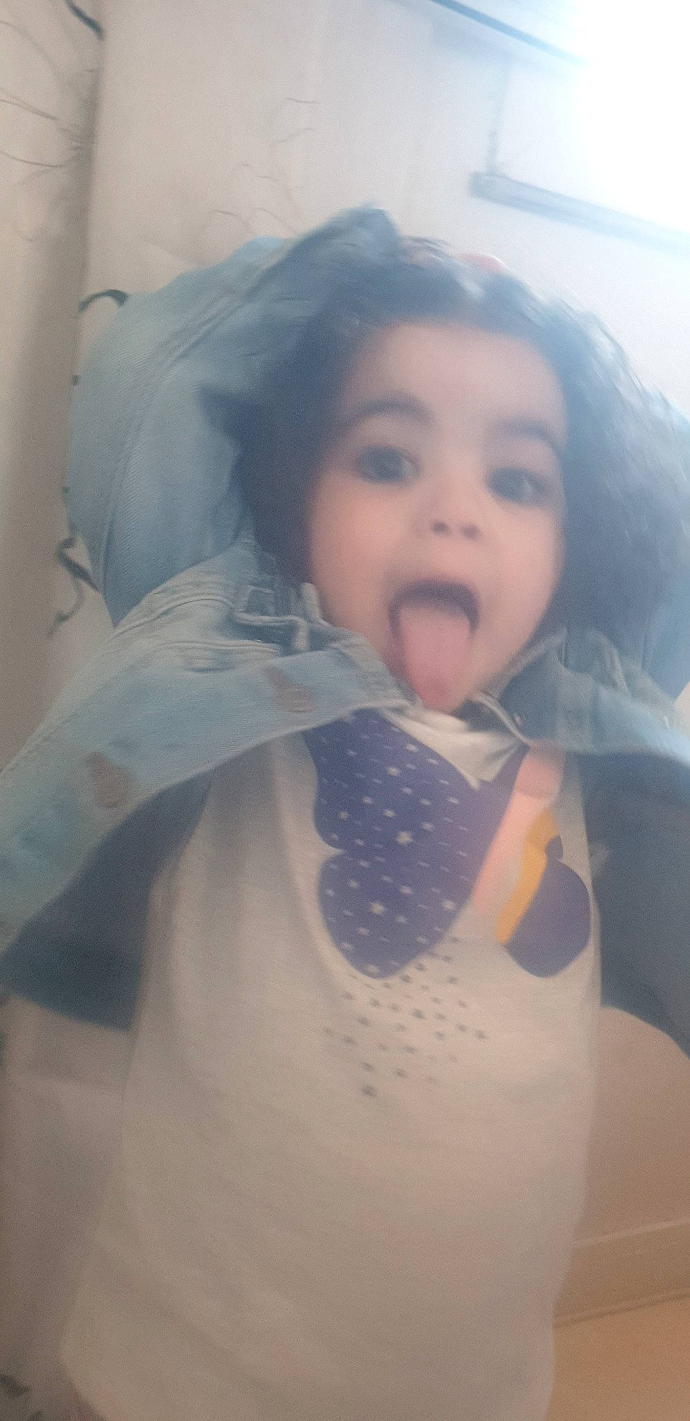 Naouresse participe au concours pour gagner de l'argent avec cette photo : baby, beauty, black_hair, cheek, child, cloud, eye, eyebrow, face, fun, head, iris, lip, mouth, neck, nose, person, photography, skin, smile