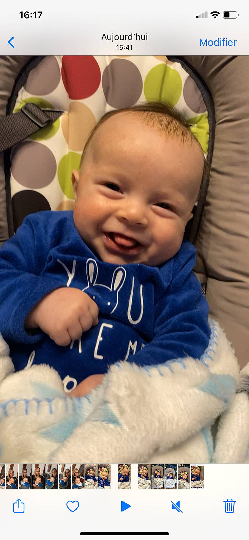 Sohann participe au concours pour gagner de l'argent avec cette photo : baby, baby_toddler_clothing, cheek, comfort, eye, face, facial_expression, finger, happy, head, human, iris, mouth, nose, organ, person, plant, skin, smile, textile