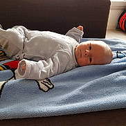 Mewenn a rejoint le concours — aidez-le/la à gagner de superbes lots ! baby, child, comfort, furniture, linens, nap, sleep