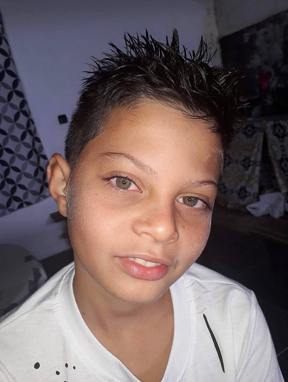 Sohan a rejoint le concours — aidez-le/la à gagner de superbes lots ! black_hair, cheek, chin, cool, ear, eyebrow, eyelash, fashion_design, flash_photography, forehead, fun, hair_care, jaw, joy, lip, makeover, nose, person, portrait_photography, selfie