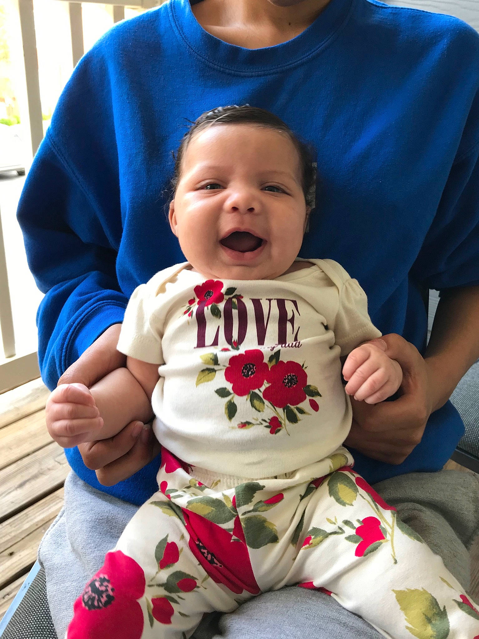 Khelani is registered to the contest to win money with this photo: baby, baby_products, baby_toddler_clothing, cheek, child, facial_expression, happy, leg, people, person, play, product, sitting, skin, sleeve, smile, t_shirt, toddler, vacation
