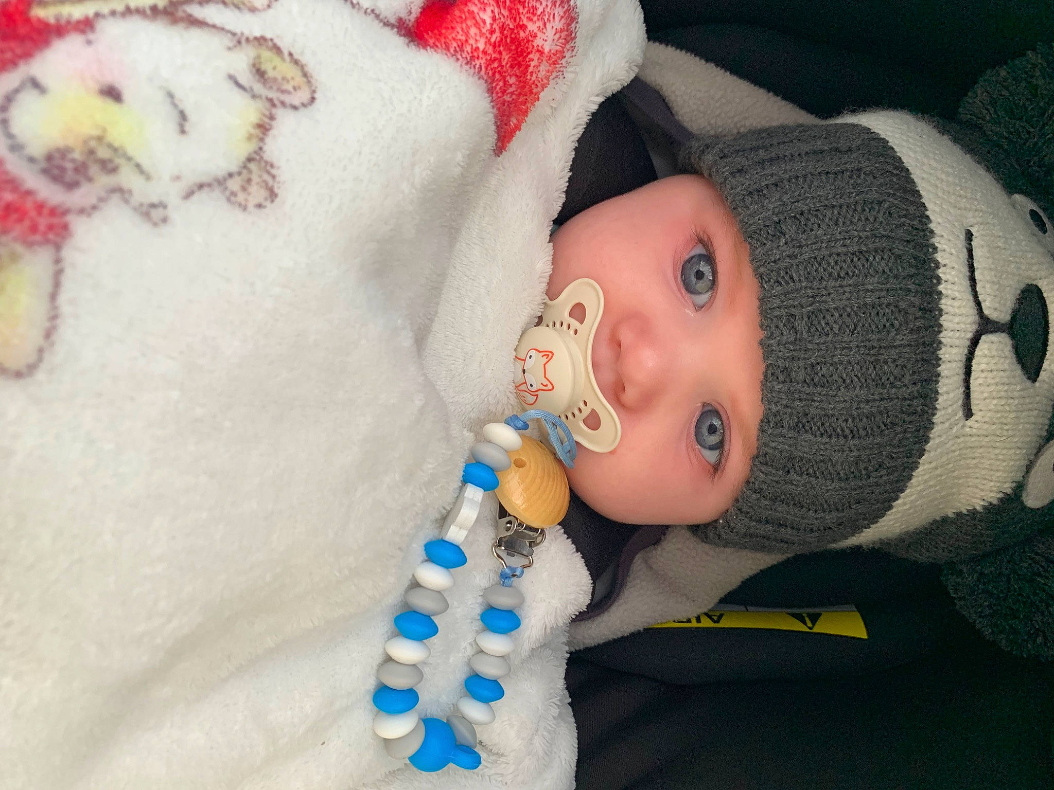 Isaac a rejoint le concours — aidez-le/la à gagner de superbes lots ! baby, baby_sleeping, baby_toddler_clothing, cap, cheek, child, doll, eye, eyelash, hand, headgear, headwear, knit_cap, lip, nose, person, product, skin, textile, toddler