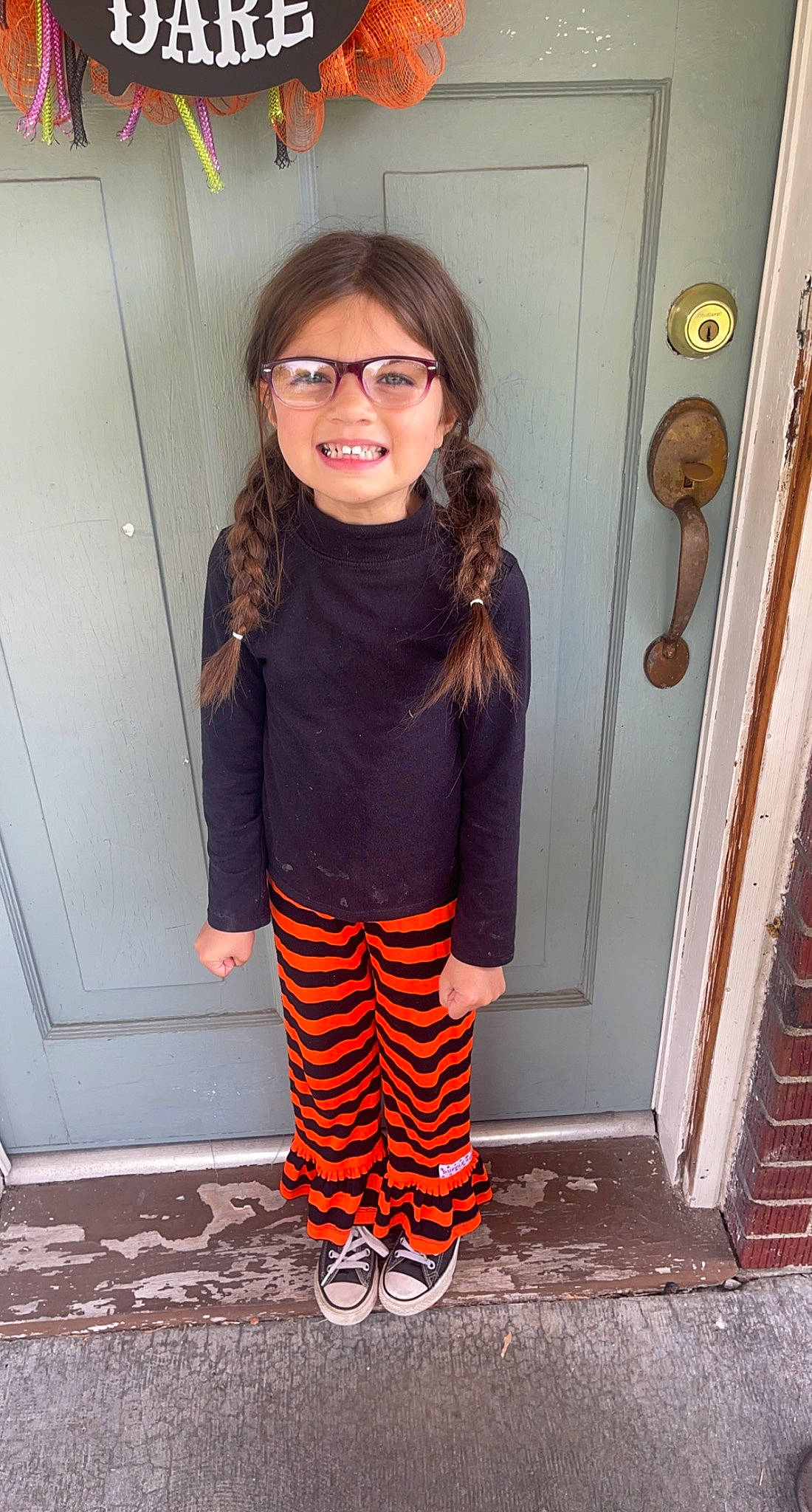 Kenslie joined the competition — help win amazing prizes! bag, door, door_handle, electric_blue, eyewear, fashion_design, glasses, home_door, human_leg, joy, knee, orange, outerwear, pattern, person, sleeve, smile, standing, thigh, vision_care