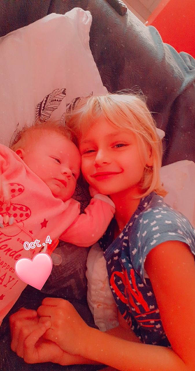 Kimberley participe au concours pour gagner de l'argent avec cette photo : baby, cheek, child, fun, joy, lip, mouth, nose, peach, person, pink, smile, toddler