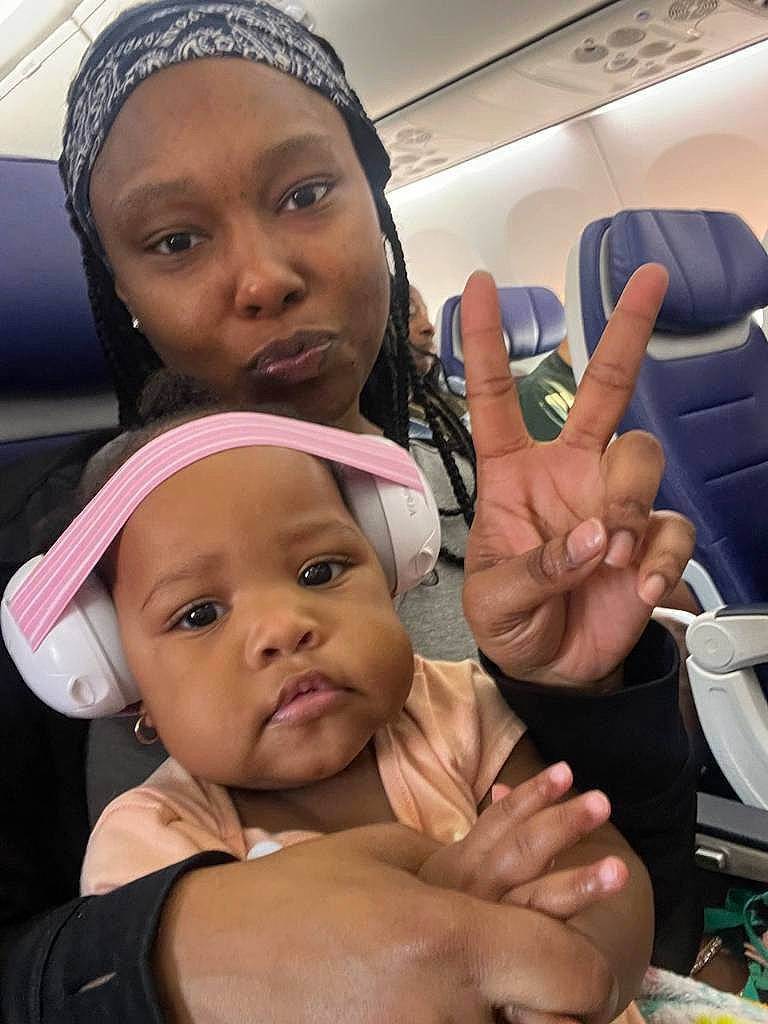 Alexandria is registered to the contest to win money with this photo: beauty, cheek, eyebrow, eyelash, facial_expression, finger, fun, gesture, hand, happy, human, mouth, organ, people, person, photograph, skin, thumb, toddler, v_sign