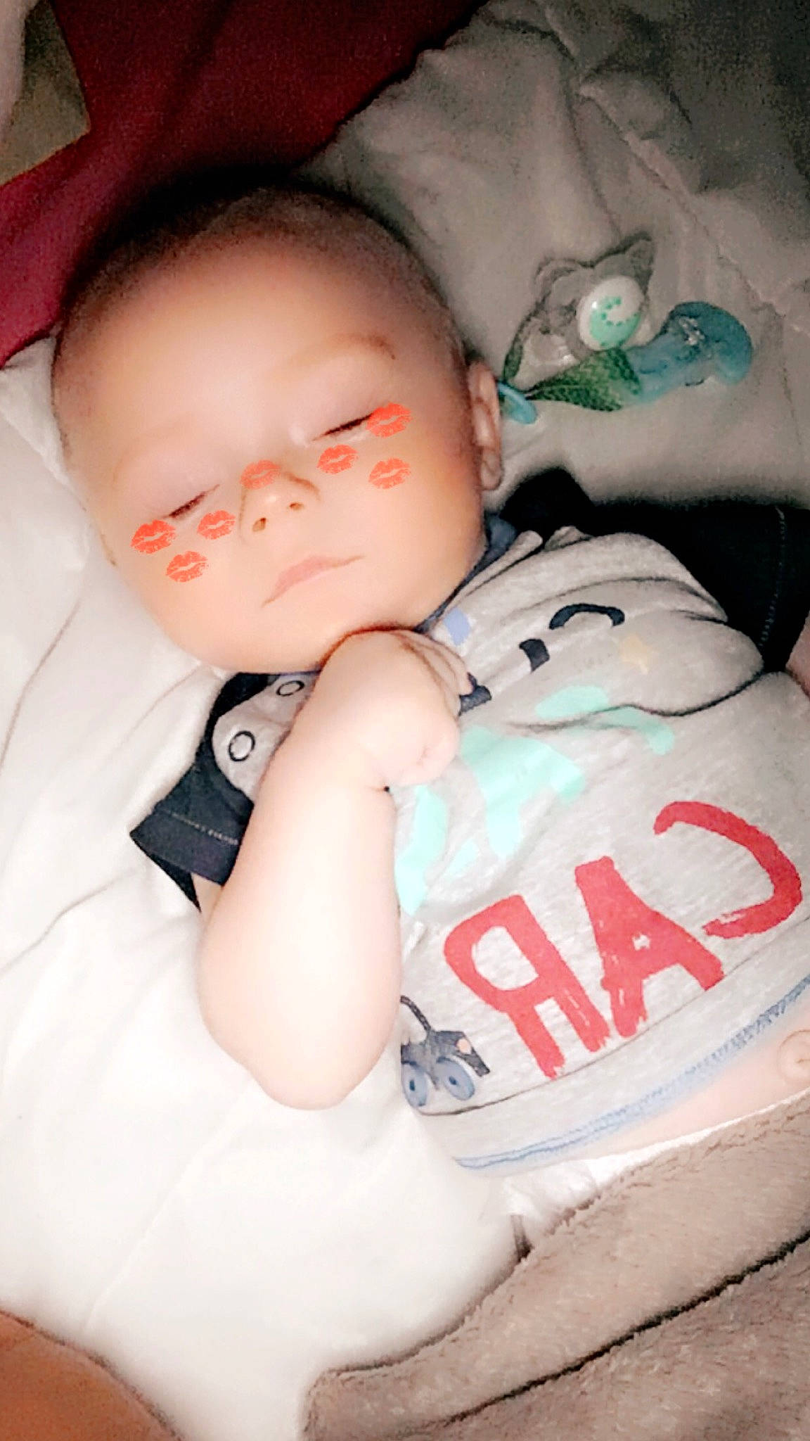 Kalvyn a rejoint le concours — aidez-le/la à gagner de superbes lots ! baby, baby_products, bedtime, cheek, child, nap, person, product, sleep, toddler