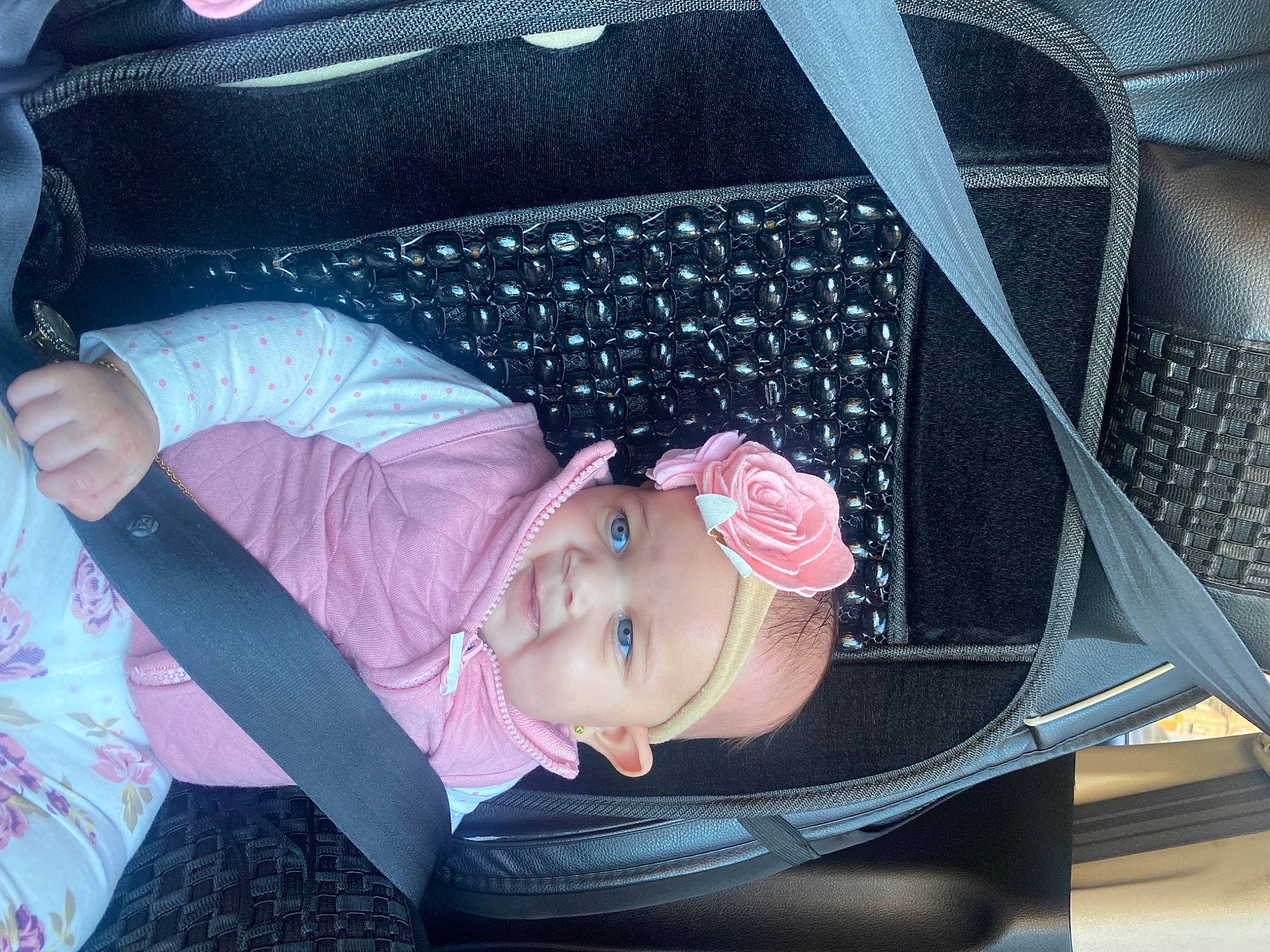 Avni is registered to the contest to win money with this photo: auto_part, baby, baby_carriage, baby_in_car_seat, baby_products, baby_toddler_clothing, beauty, car_seat, cheek, child, comfort, eye, fashion_accessory, headwear, lap, pattern, person, product, sitting, smile