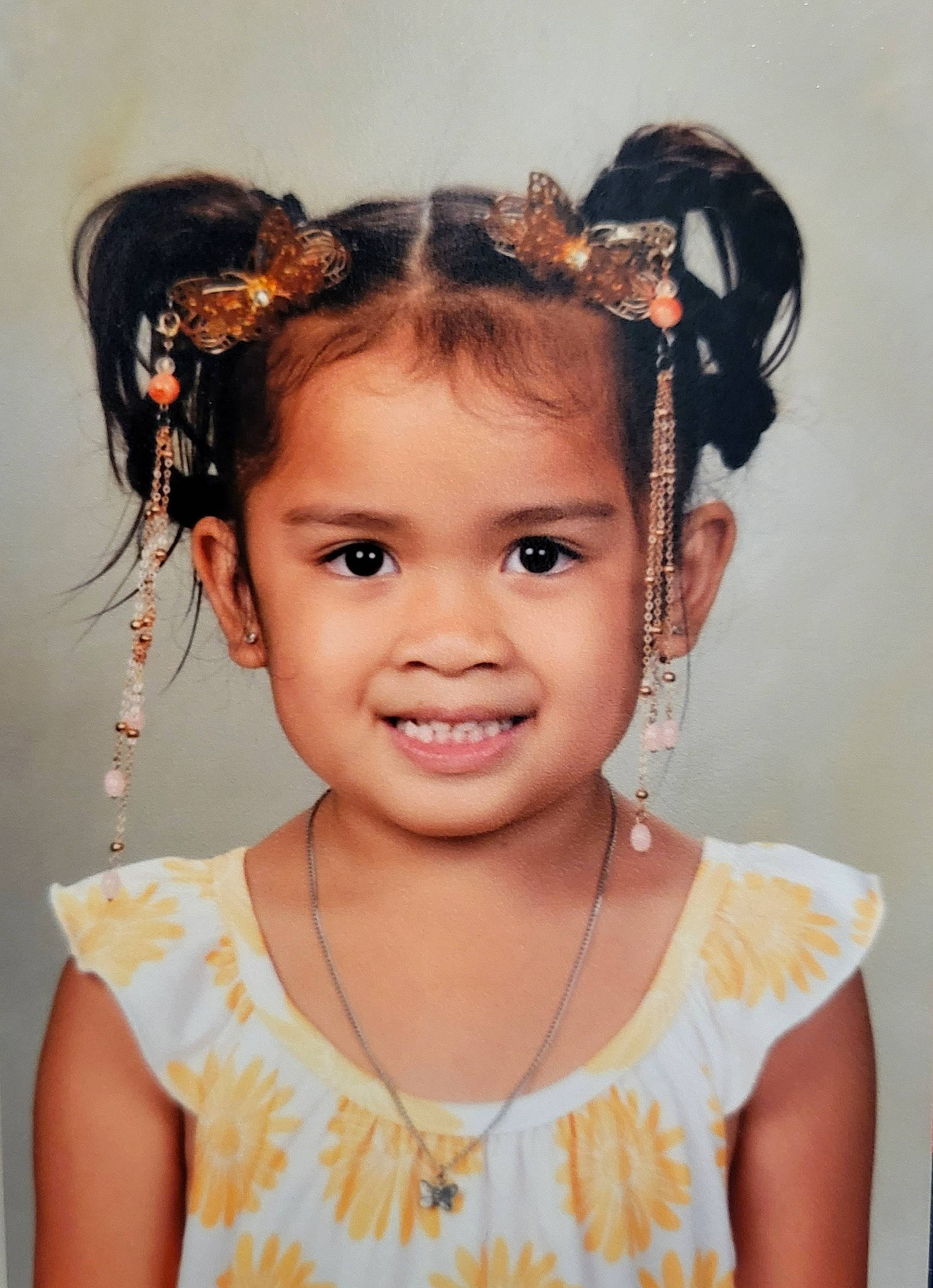 Clairessa is registered to the contest to win money with this photo: beauty, black_hair, cheek, child, chin, ear, eyebrow, eyelash, flash_photography, forehead, hairstyle, happy, headband, headpiece, joy, long_hair, neck, person, skin, smile