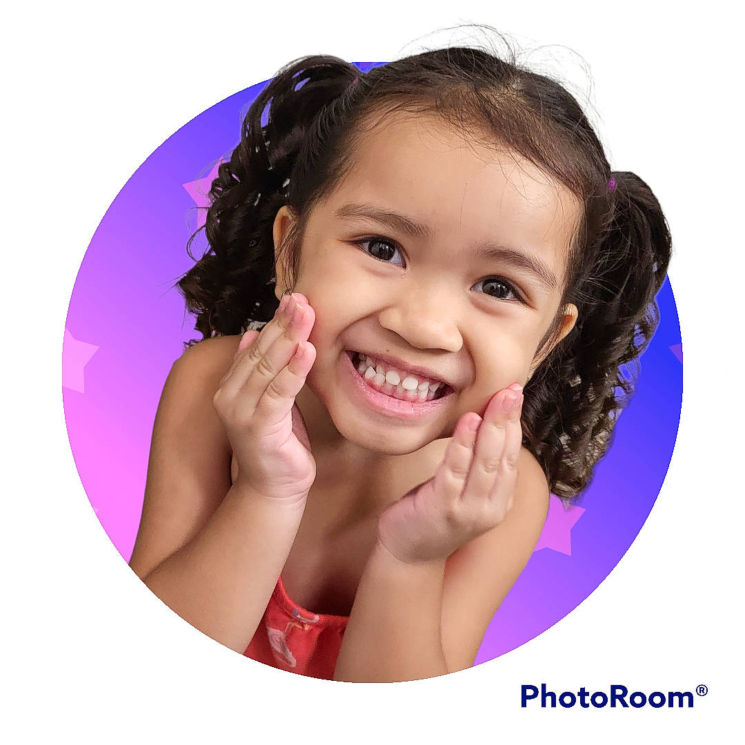 Clairessa is registered to the contest to win money with this photo: cheek, child, circle, ear, electric_blue, eyelash, fashion_accessory, flash_photography, font, fun, gesture, happy, joy, long_hair, magenta, person, portrait_photography, smile, thumb, toddler