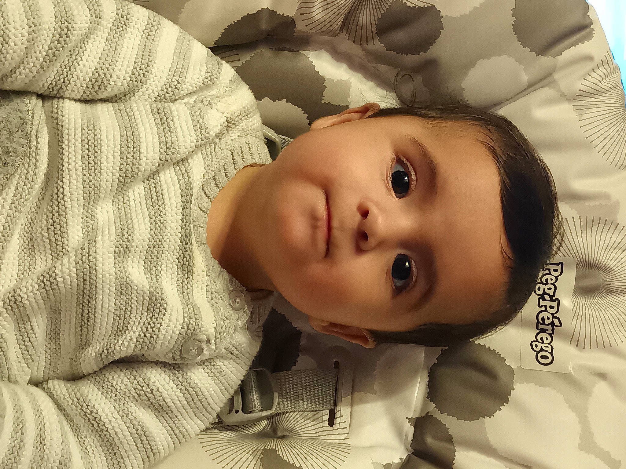 Aya a rejoint le concours — aidez-le/la à gagner de superbes lots ! baby, cheek, child, chin, comfort, doll, eyebrow, eyelash, flash_photography, forehead, happy, iris, lip, mouth, neck, nose, person, skin, sleeve, toddler