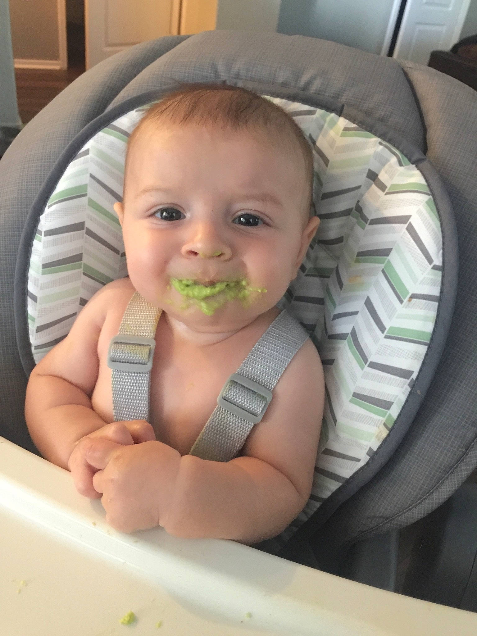 Cián is registered to the contest to win money with this photo: baby, cheek, child, chin, eye, face, facial_expression, person, product, skin, smile, toddler