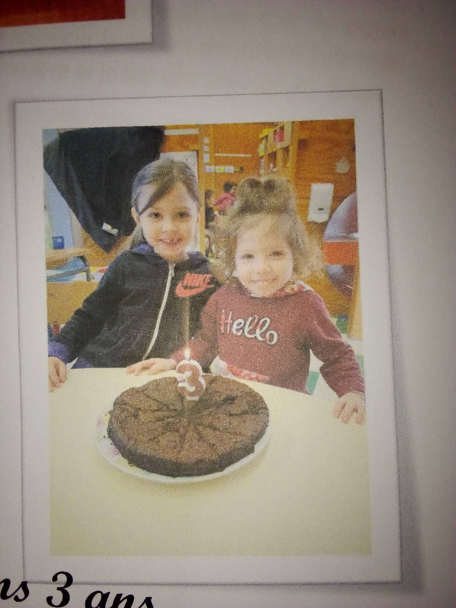 Djina a rejoint le concours — aidez-le/la à gagner de superbes lots ! art, baking, birthday_cake, buttercream, cake, cake_decorating, child, cuisine, dessert, event, food, joy, person, picture_frame, plate, recipe, smile, sugar_cake, sweetness, toddler