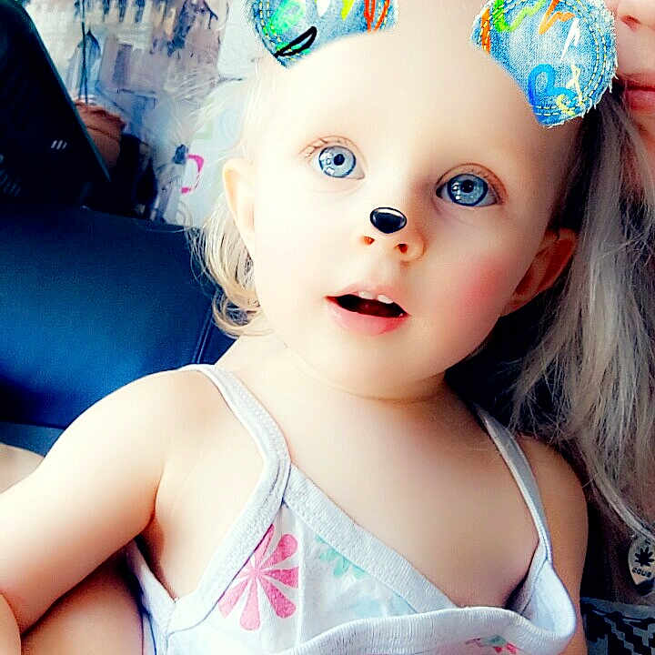 Iliana participe au concours pour gagner de l'argent avec cette photo : blond, child, doll, eye, fun, girl, human_hair_color, infant, iris, person, pink, skin, toddler, toy