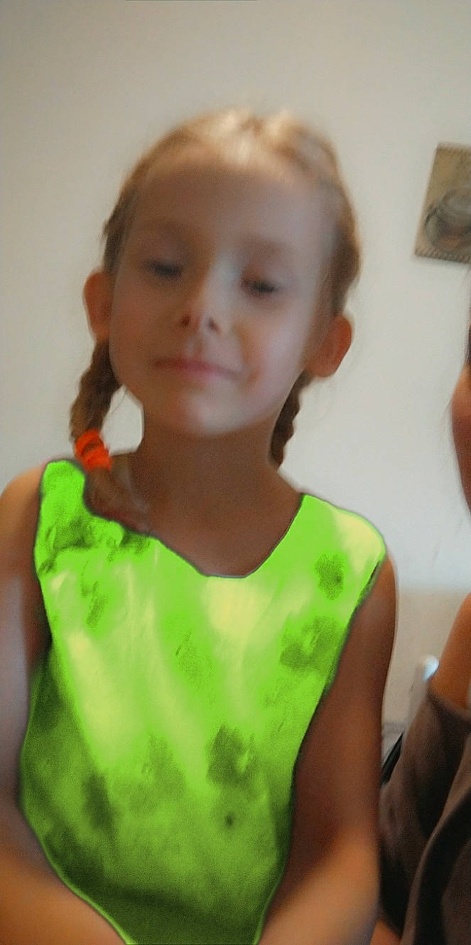 Rose participe au concours pour gagner de l'argent avec cette photo : active_tank, baby_toddler_clothing, cheek, chest, chin, day_dress, eyebrow, fun, gesture, hair, happy, head, iris, joint, neck, person, shoulder, sleeve, sleeveless_shirt, standing