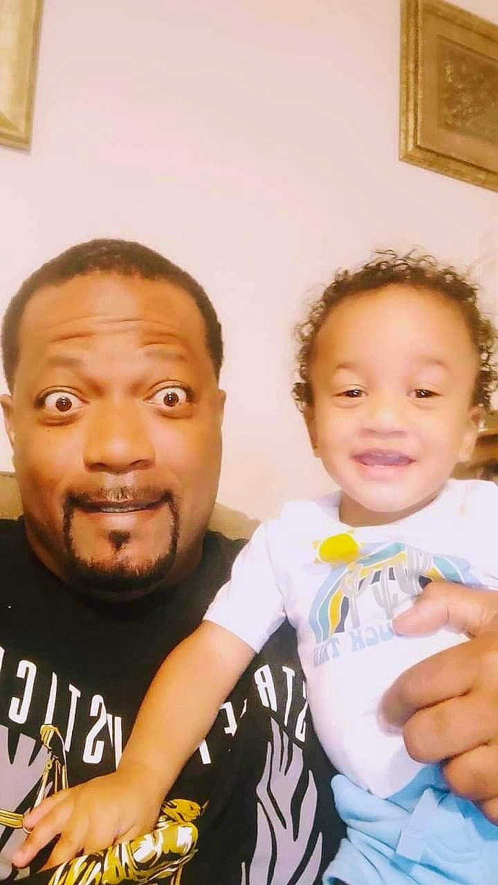 Aceton joined the competition — help win amazing prizes! arm, beard, cheek, child, chin, clothing, face, facial_expression, finger, forehead, gesture, hand, happy, joy, mouth, muscle, nose, person, picture_frame, skin