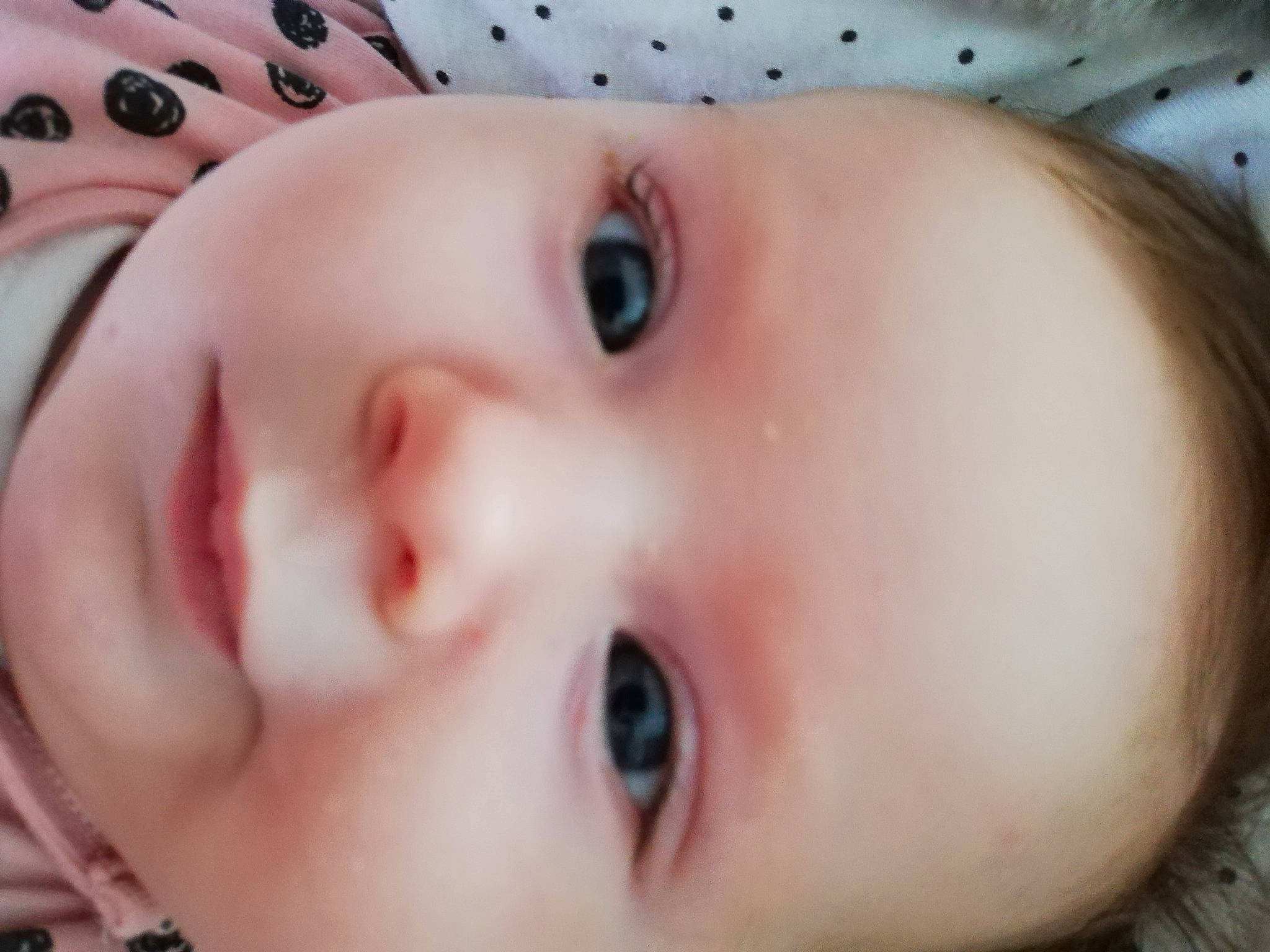 Cara is registered to the contest to win money with this photo: baby, cheek, child, chin, close_up, ear, eye, eyebrow, eyelash, face, facial_expression, forehead, head, iris, lip, mouth, nose, organ, person, skin