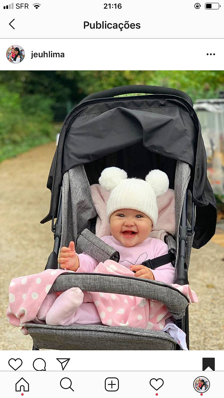 Sophie a rejoint le concours — aidez-le/la à gagner de superbes lots ! baby, baby_carriage, baby_carrier, baby_in_car_seat, baby_products, car_seat, child, comfort, diaper_bag, headwear, infant_bed, person, photo_caption, product, toddler, travel