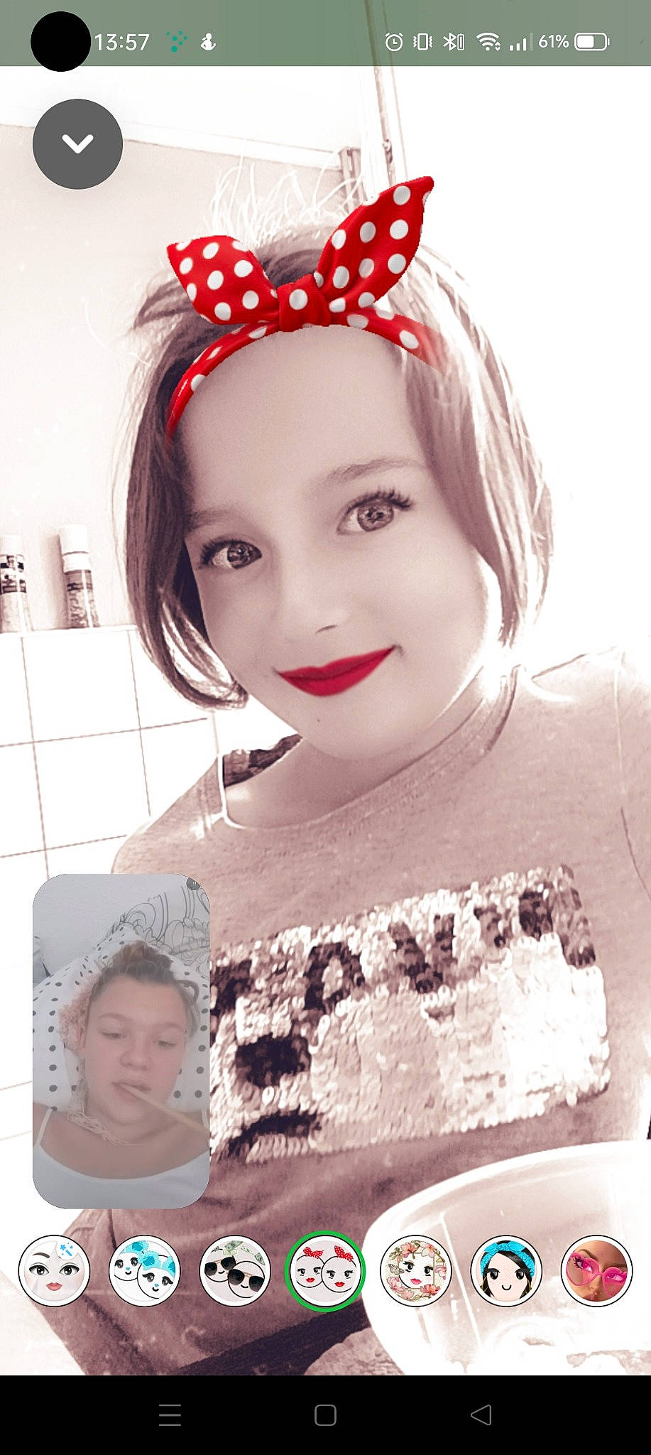 Lana participe au concours pour gagner de l'argent avec cette photo : beauty, cake, eye_liner, eyebrow, eyelash, face, food, hairstyle, happy, headpiece, joy, lip, lipstick, makeover, organ, person, plate, red_hair, smile, style