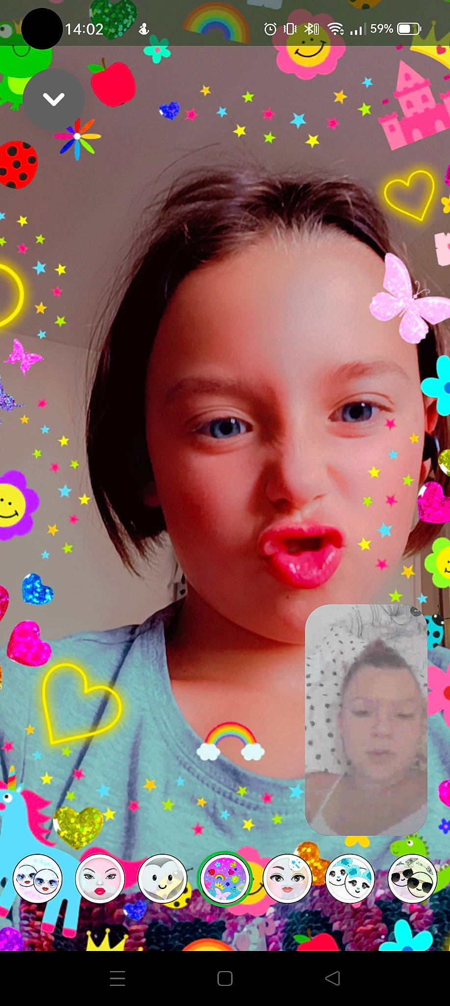 Lana a rejoint le concours — aidez-le/la à gagner de superbes lots ! art, beauty, cheek, child, chin, event, eyebrow, eyelash, facial_expression, fun, hairstyle, happy, lip, lipstick, magenta, nose, pattern, person, petal, portrait_photography