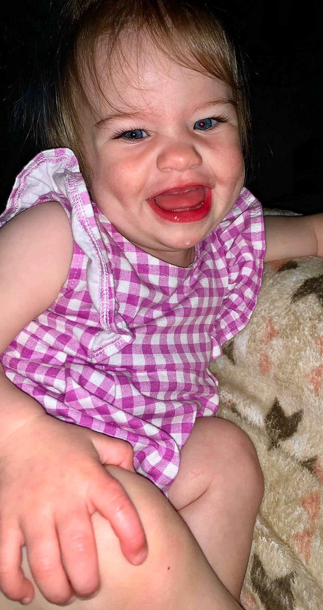 Charli is registered to the contest to win money with this photo: arm, cheek, chin, eye, eyebrow, eyelash, face, facial_expression, hair, hand, human, lip, mouth, muscle, neck, nose, organ, person, shoulder, skin