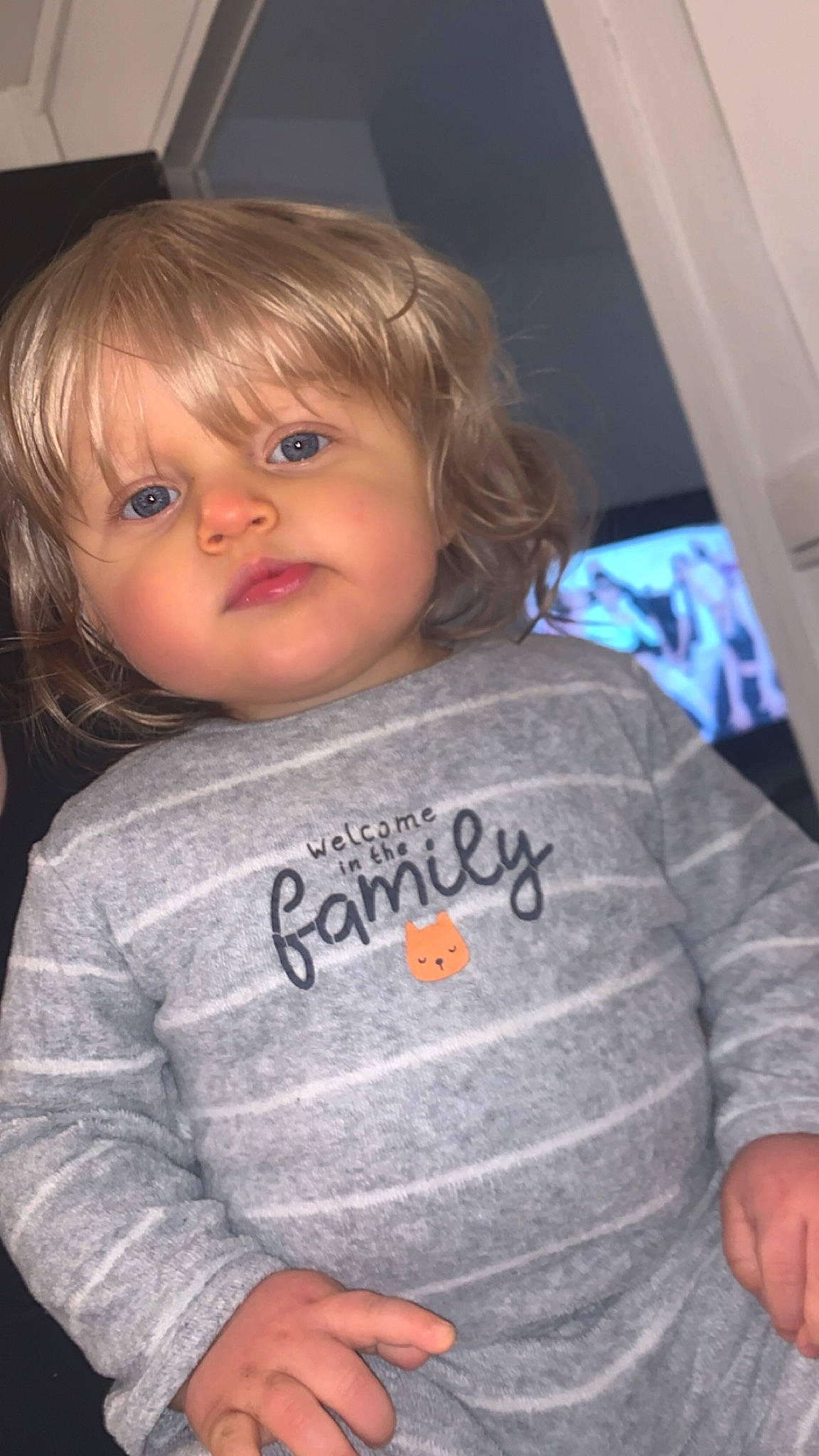 Mylan a rejoint le concours — aidez-le/la à gagner de superbes lots ! baby_toddler_clothing, cheek, child, chin, cool, eye, eyebrow, eyelash, forehead, fun, iris, lip, long_hair, mouth, nose, person, shoulder, skin, sleeve, t_shirt