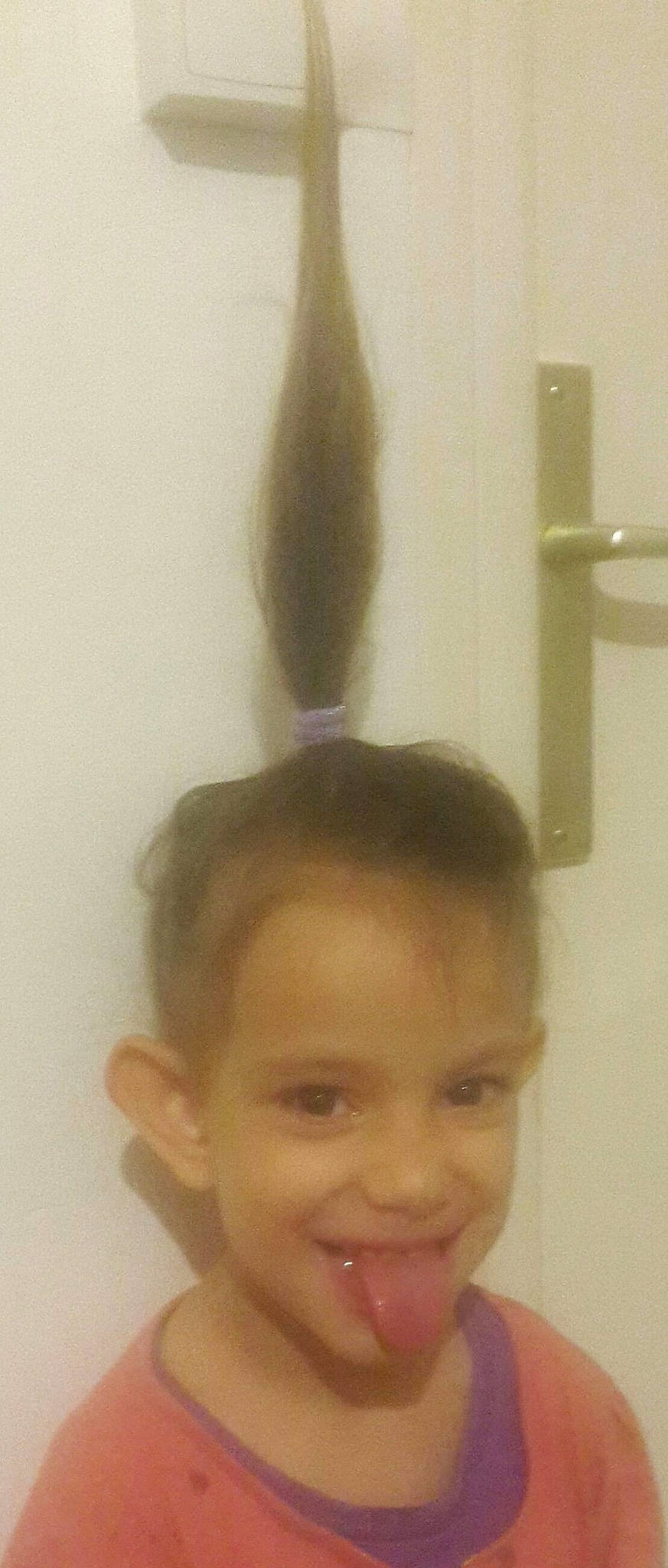 Naomi a rejoint le concours — aidez-le/la à gagner de superbes lots ! cheek, chin, ear, eyebrow, face, forehead, fun, girl, hair, hair_coloring, hairstyle, head, joy, lip, long_hair, neck, nose, person, shoulder, smile