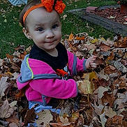 Felicity is registered to the contest to win money with this photo: