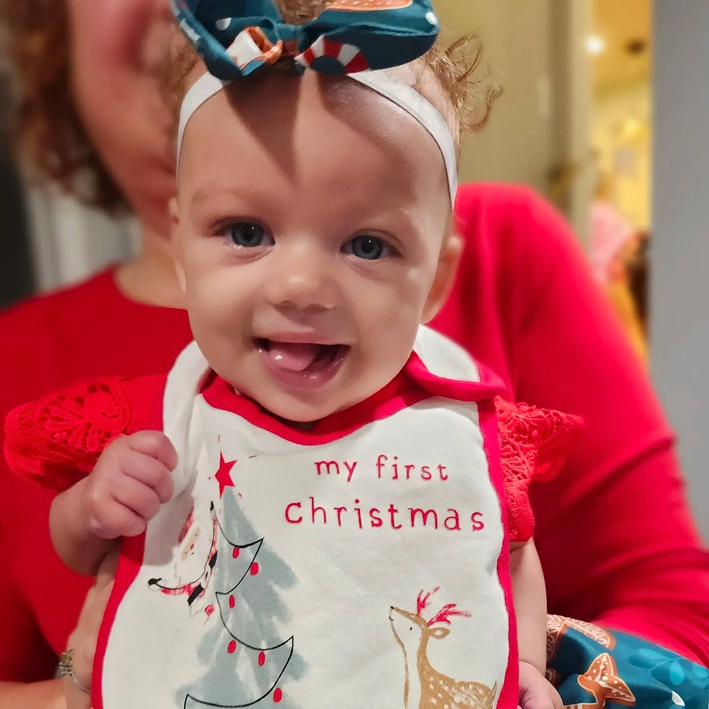 Kaisyn is registered to the contest to win money with this photo: baby, baby_toddler_clothing, child, cool, costume_hat, event, face, fashion_accessory, fun, goggles, happy, head, person, pink, product, sleeve, smile, t_shirt, toddler, vision_care