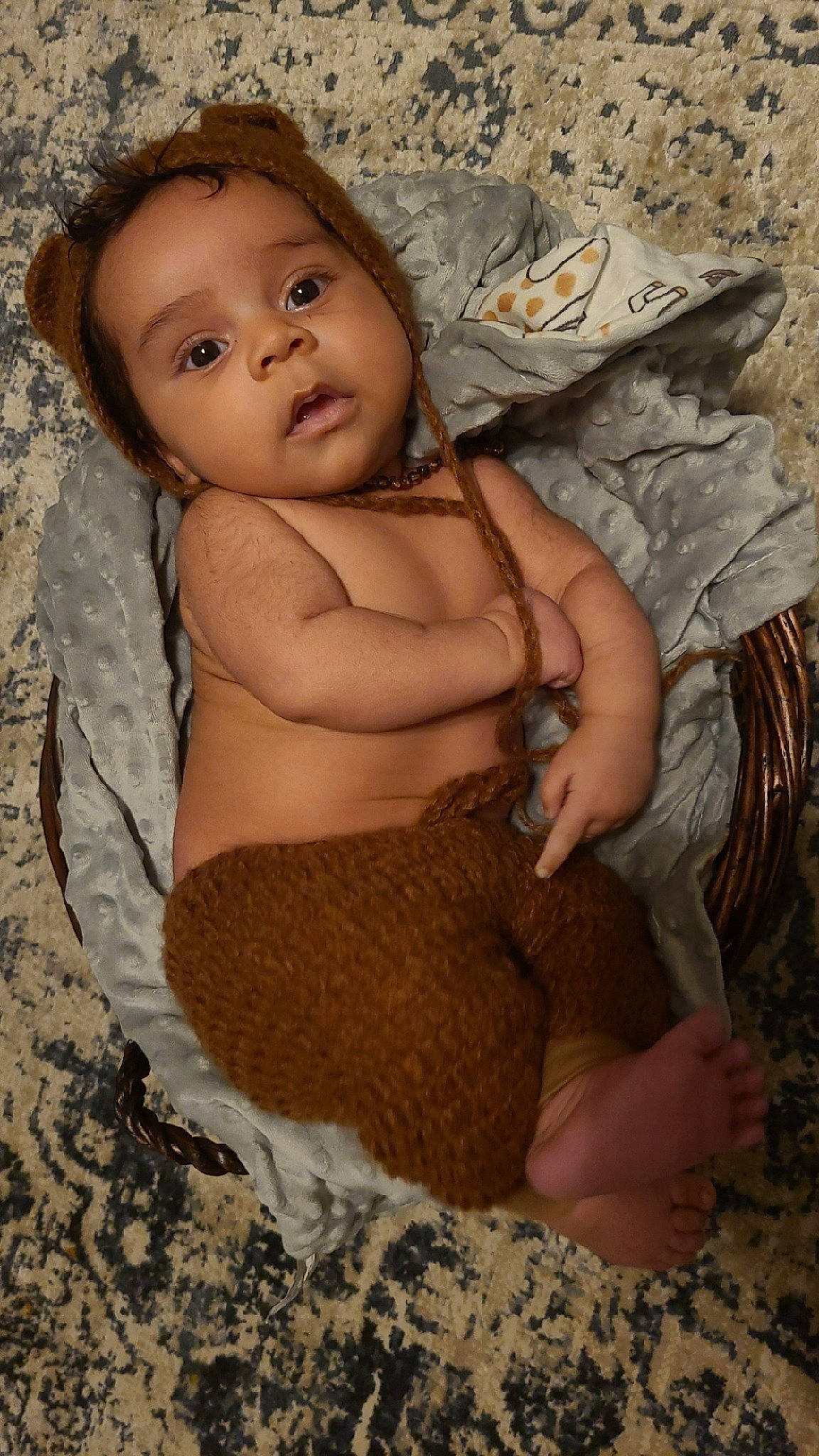 Lennox is registered to the contest to win money with this photo: abdomen, arm, baby, barechested, cheek, chest, eye, face, fawn, finger, hand, head, human_body, iris, leg, neck, person, skin, stomach, toddler