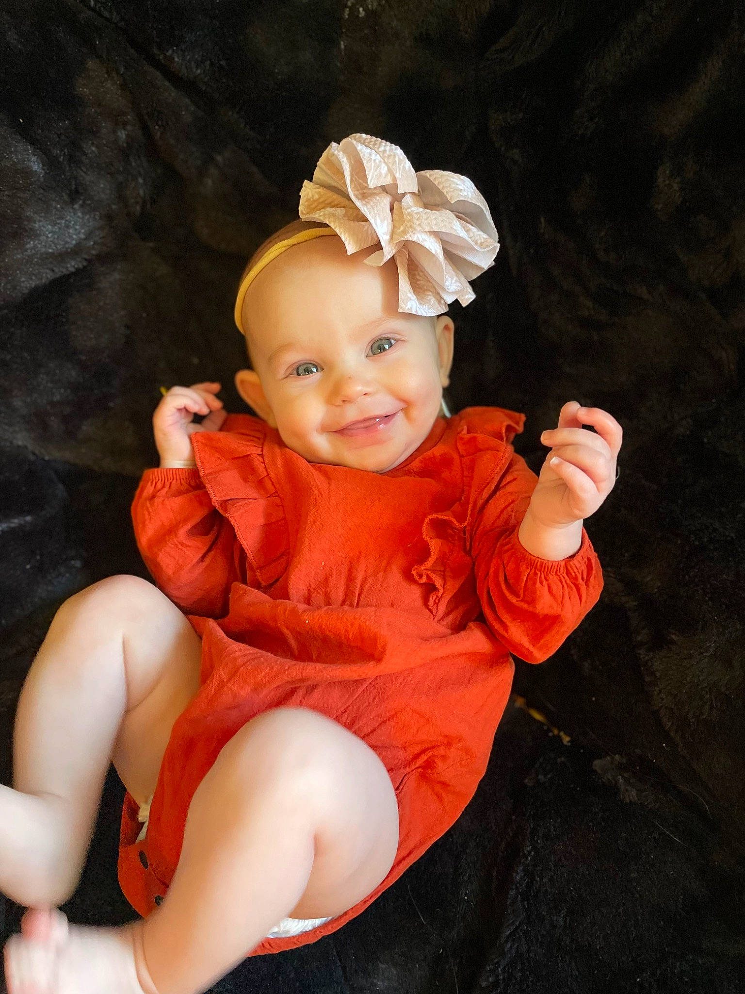 Evy is registered to the contest to win money with this photo: arm, baby, baby_toddler_clothing, cheek, chin, comfort, dress, eye, facial_expression, finger, flash_photography, fun, happy, human_body, iris, joy, leg, person, sleeve, smile