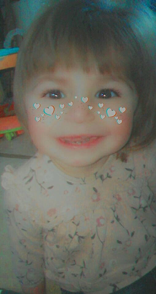 Laly participe au concours pour gagner de l'argent avec cette photo : bangs, cheek, child, chin, circle, close_up, eyelash, facial_expression, forehead, fun, happy, iris, jaw, lip, mouth, nose, person, portrait_photography, skin, smile