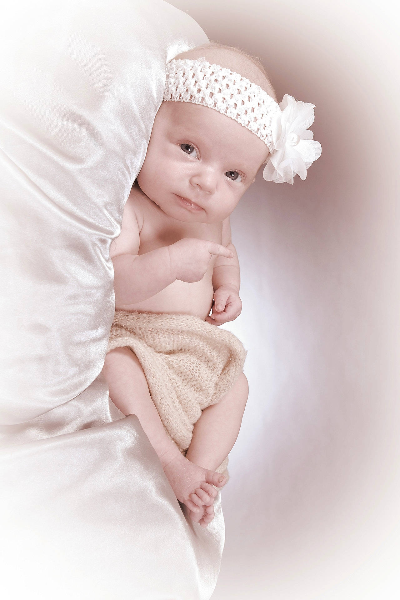 Lillie-mae is registered to the contest to win money with this photo: beauty, child, child_model, girl, hair_accessory, infant, person, photo_shoot, toddler