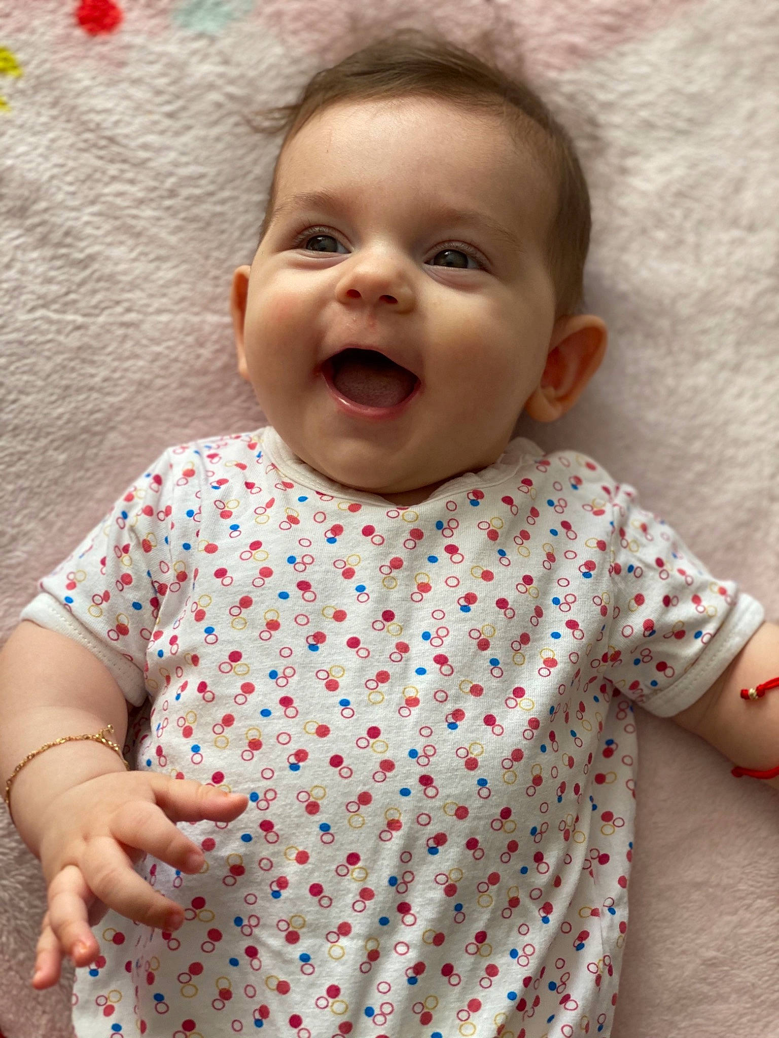 Antonia is registered to the contest to win money with this photo: baby_toddler_clothing, cheek, chin, eye, face, facial_expression, hairstyle, head, human, lip, mouth, neck, nose, organ, outerwear, person, product, skin, smile, textile