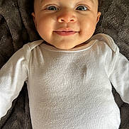 Milaya a rejoint le concours — aidez-le/la à gagner de superbes lots ! baby, clothing, face, happy, head, homedecor, knitwear, laughing, longsleeve, newborn, pants, person, photography, portrait, sleeve, smile, sweater, sweatshirt, t_shirt, undershirt