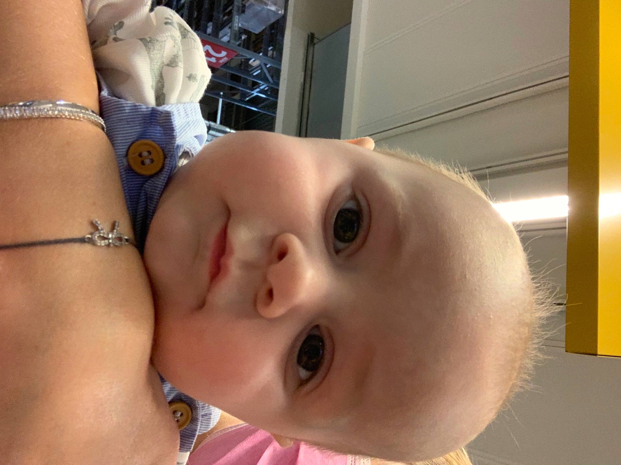 Timothée a rejoint le concours — aidez-le/la à gagner de superbes lots ! abdomen, baby, cheek, chest, child, elbow, eye, eyebrow, eyelash, head, lip, mouth, navel, nose, person, skin, smile, stomach, thigh, toddler