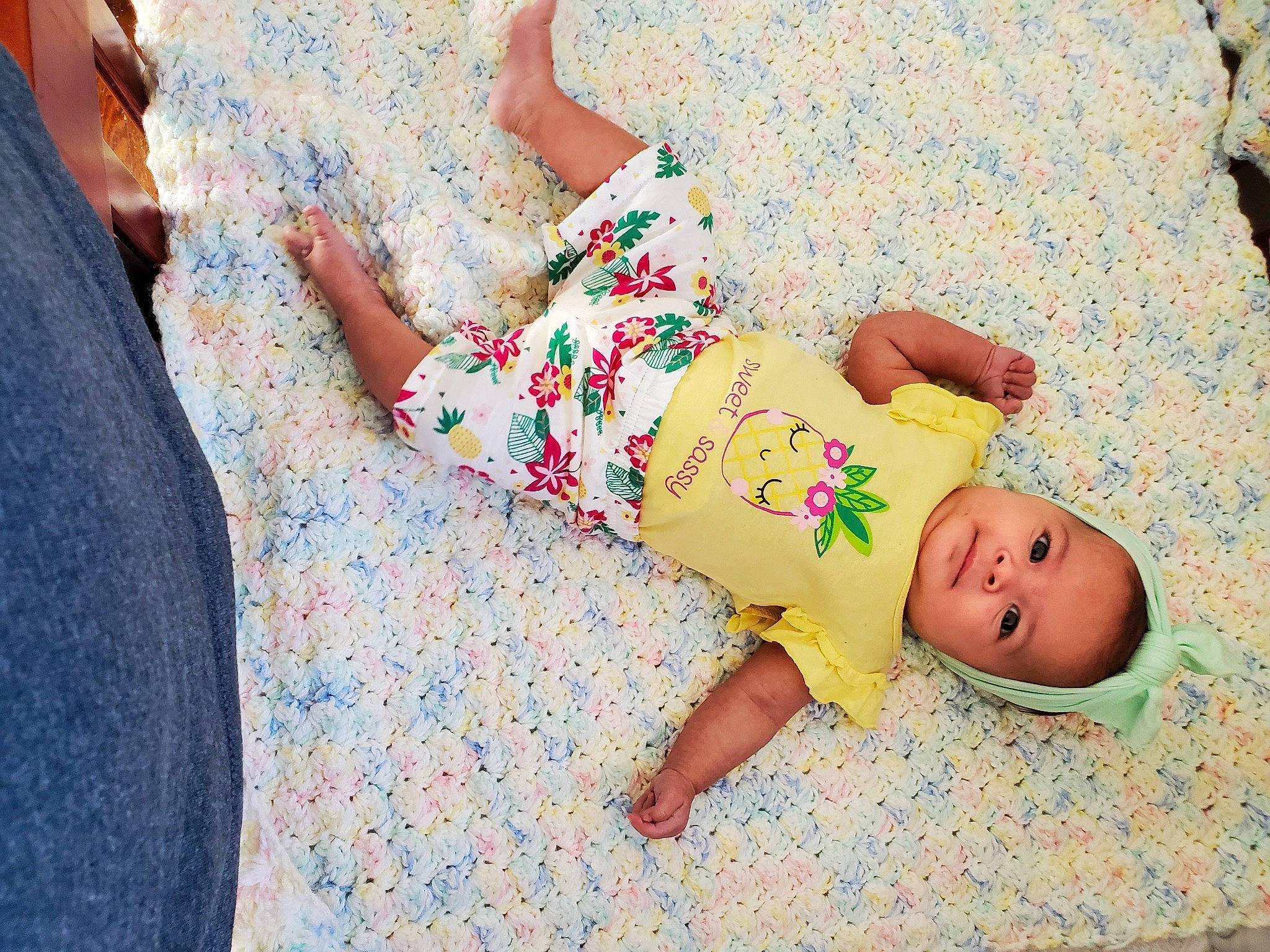 Amaris is registered to the contest to win money with this photo: baby, baby_toddler_clothing, barefoot, comfort, fawn, finger, flooring, foot, grass, happy, human_body, human_leg, infant_bodysuit, leg, linens, pattern, people_in_nature, person, textile, thigh