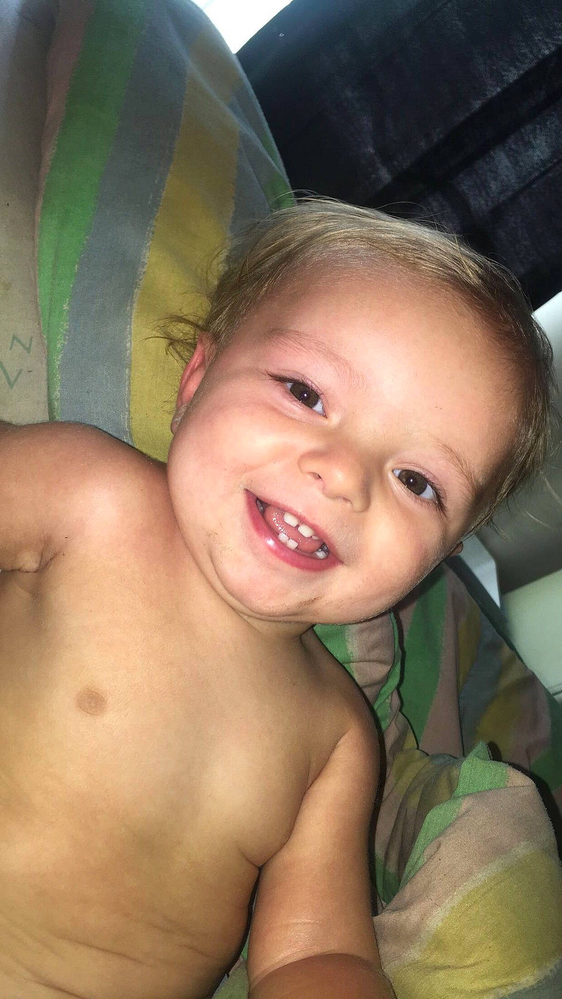 Colson is registered to the contest to win money with this photo: arm, cheek, chin, eye, eyebrow, face, facial_expression, forehead, hair, hairstyle, head, joy, lip, mouth, muscle, neck, nose, organ, person, shoulder