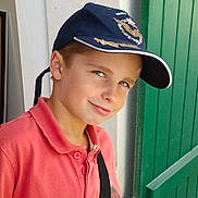 Tom participe au concours pour gagner de l'argent avec cette photo :