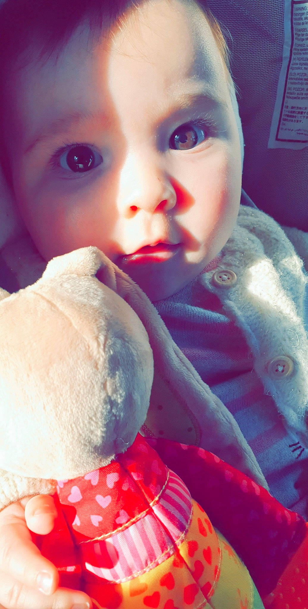 Mina a rejoint le concours — aidez-le/la à gagner de superbes lots ! cheek, child, cool, doll, eye, lip, mouth, nose, person, play, red, skin, smile, toddler, toy