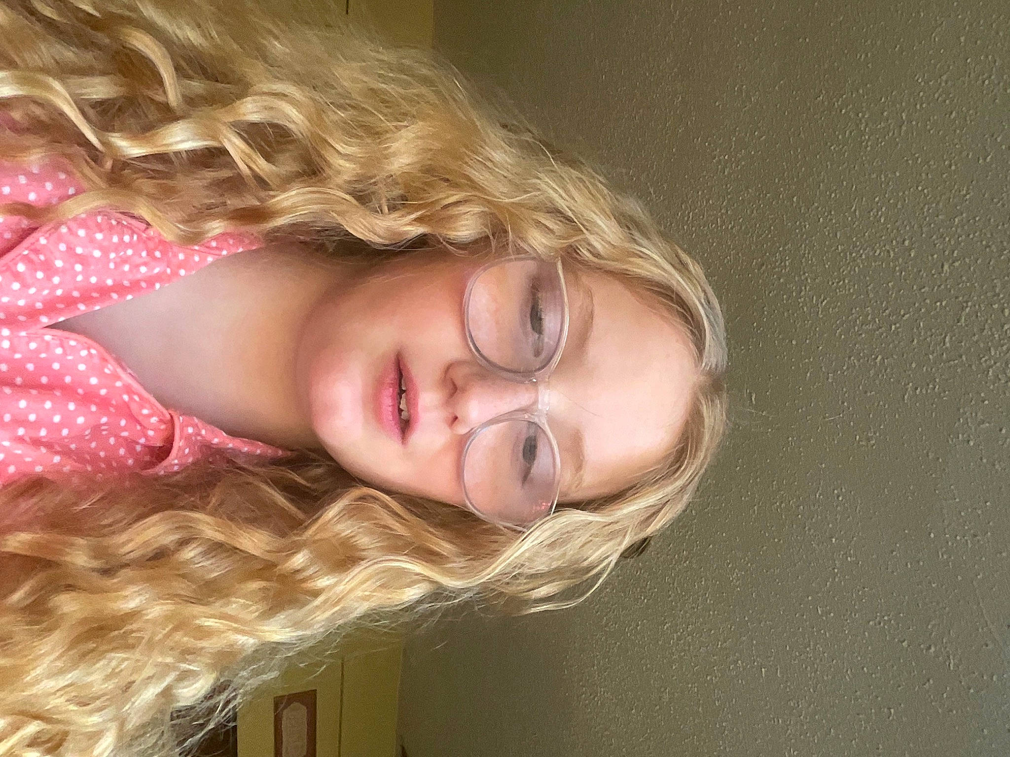 Layla is registered to the contest to win money with this photo: cheek, chin, eye, eyebrow, eyelash, face, flash_photography, fun, happy, head, iris, jaw, lip, long_hair, mouth, neck, nose, person, skin, smile