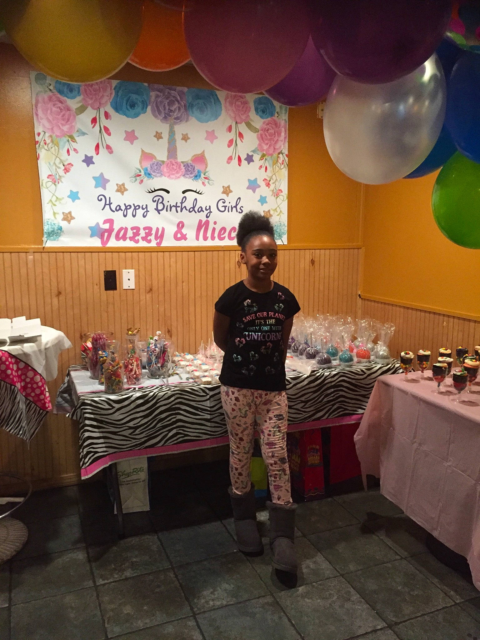 Denise is registered to the contest to win money with this photo: baby_shower, balloon, party, party_supply, person, pink