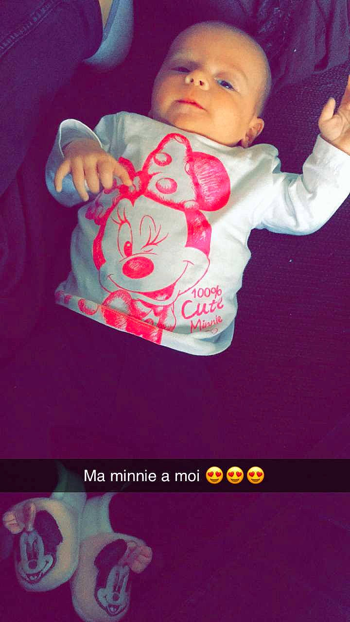 Maëlys participe au concours pour gagner de l'argent avec cette photo : baby, child, magenta, person, pink, product, toddler