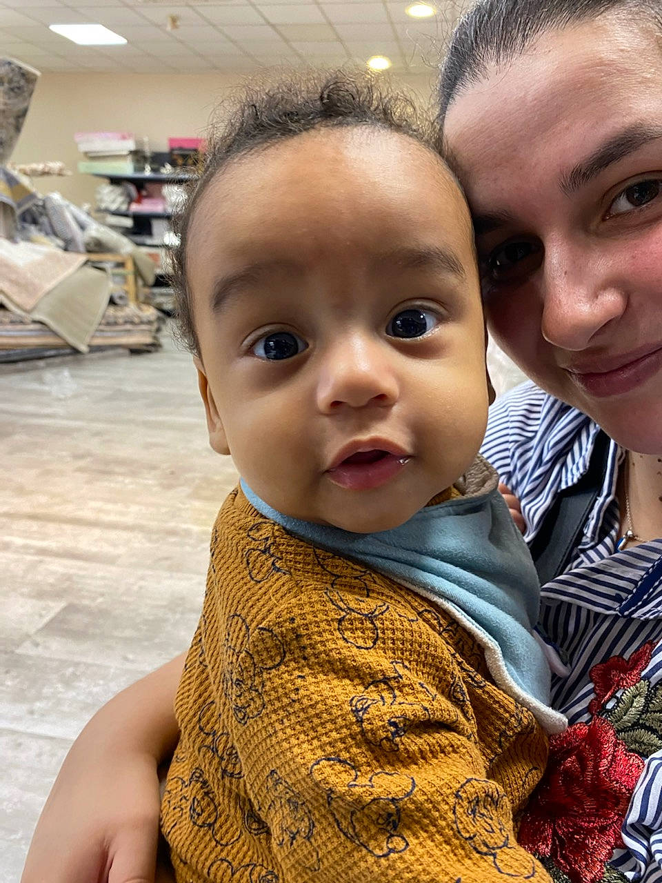 Kael participe au concours pour gagner de l'argent avec cette photo : baby, baby_toddler_clothing, cheek, child, ear, eyebrow, eyelash, forehead, fun, happy, head, iris, joy, lip, nose, people, person, skin, sleeve, smile