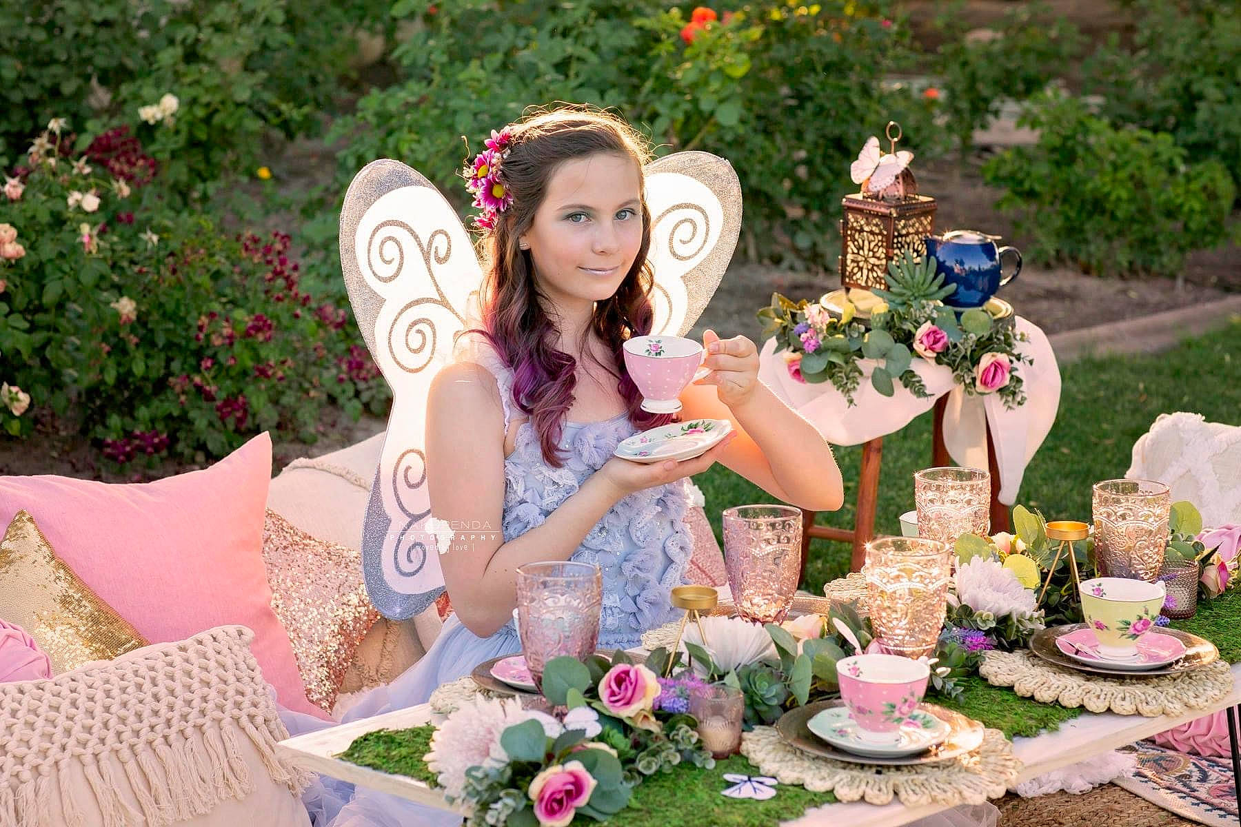 Jayde is registered to the contest to win money with this photo: cake, cake_decorating, cake_decorating_supply, dress, event, floral_design, flower, flower_arranging, food, grass, green, happy, icing, joy, person, petal, photograph, pink, plant, sugar_cake