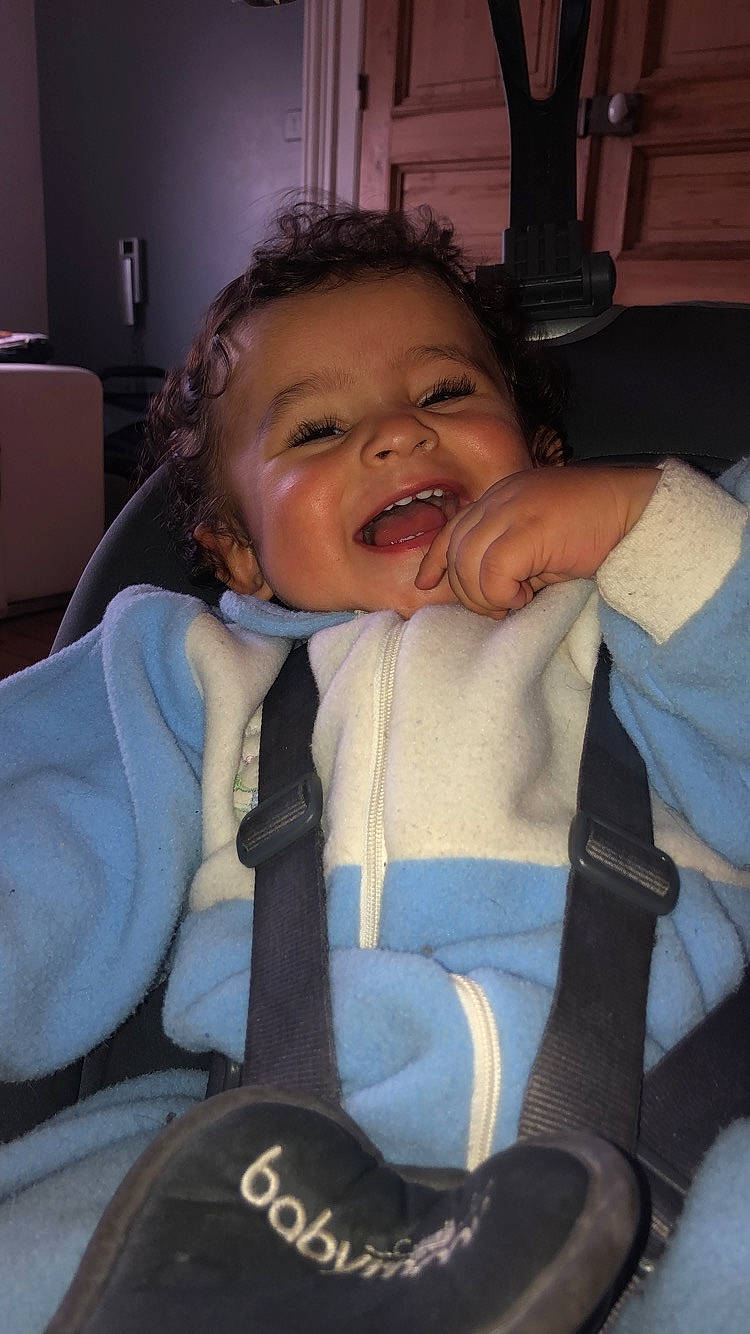 Tahys a rejoint le concours — aidez-le/la à gagner de superbes lots ! car_seat, child, cool, day, ear, eye, fun, girl, head, infant, mouth, organ, person, product, sitting, skin, smile, textile, toddler