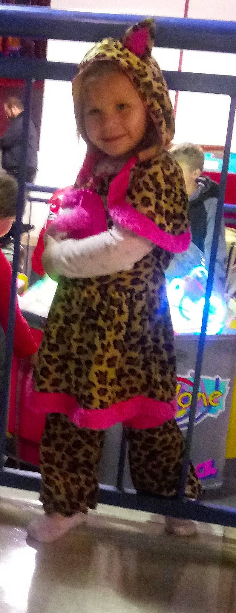 Tazanna is registered to the contest to win money with this photo: brown_hair, child, clothing, fashion, fur, joy, leg, long_hair, magenta, outerwear, person, pink, snapshot, style, textile, thigh, toddler, trousers, trunk