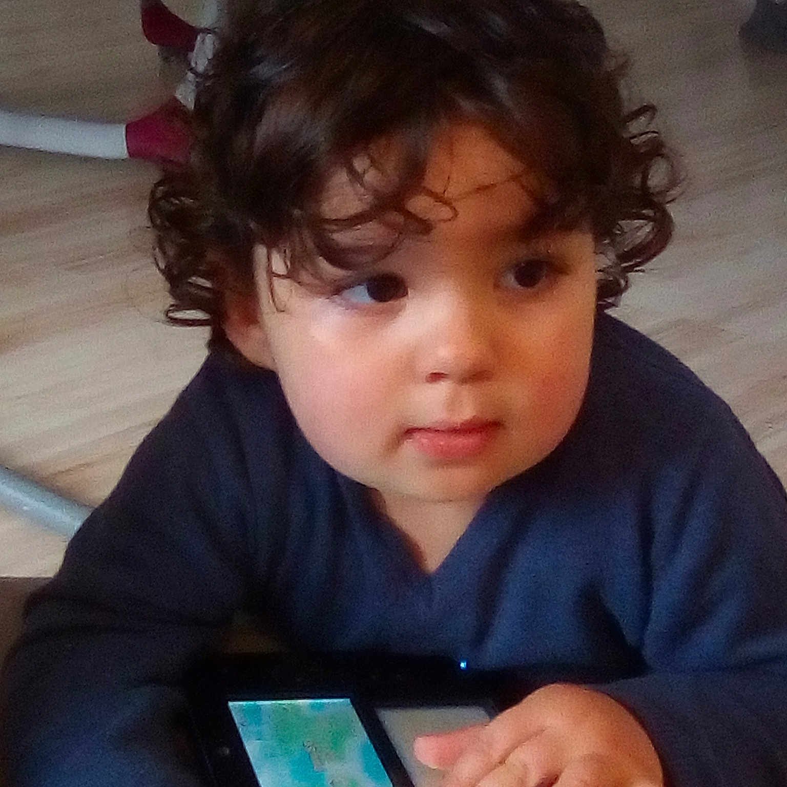 Gabryel a rejoint le concours — aidez-le/la à gagner de superbes lots ! cheek, child, ear, electronic_device, eye, finger, forehead, girl, hairstyle, infant, person, play, product, selfie, toddler