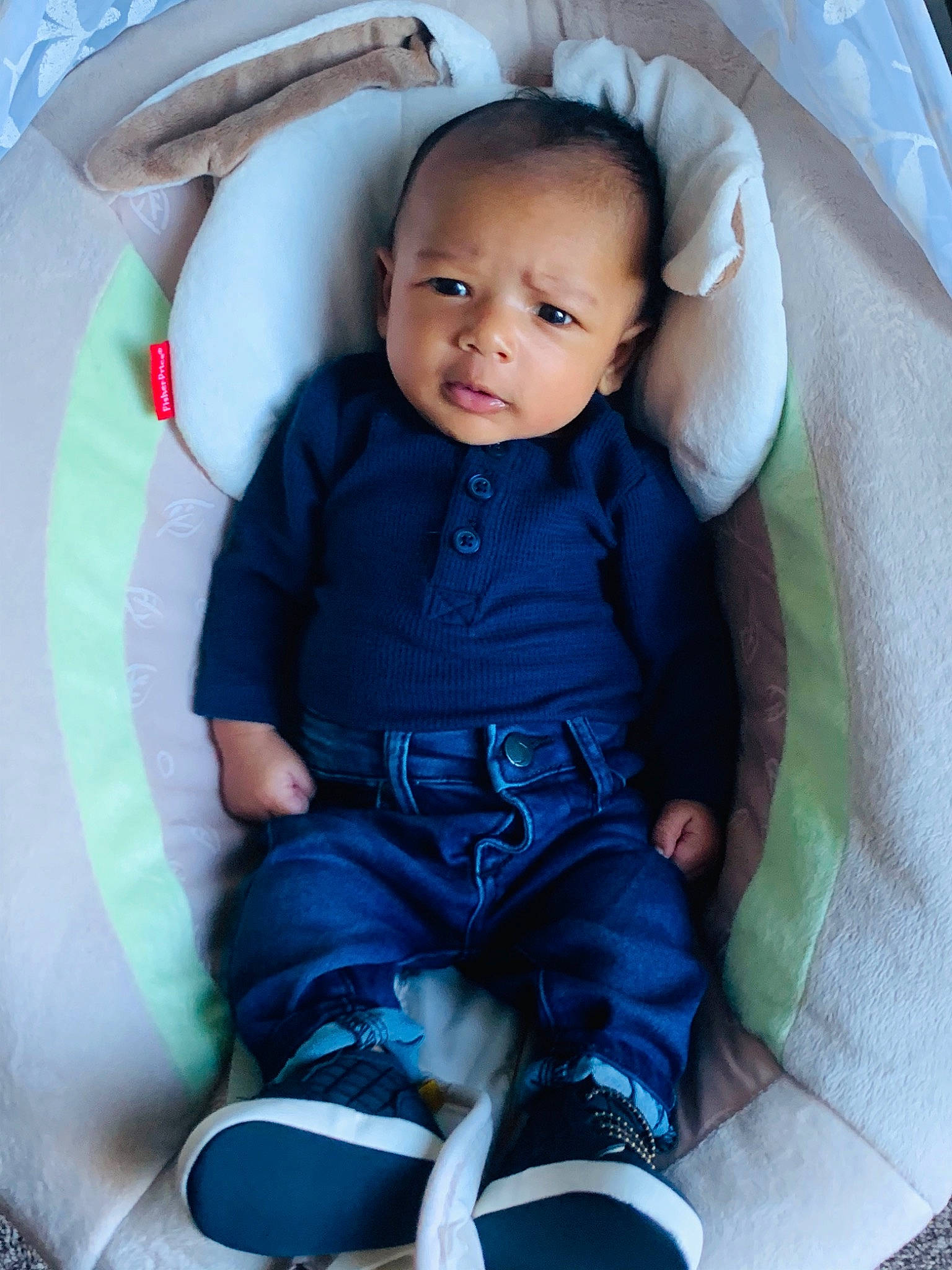 Evander is registered to the contest to win money with this photo: baby, baby_carriage, baby_in_car_seat, baby_products, blue, car_seat, cheek, child, eye, head, person, product, sitting, skin, smile, toddler