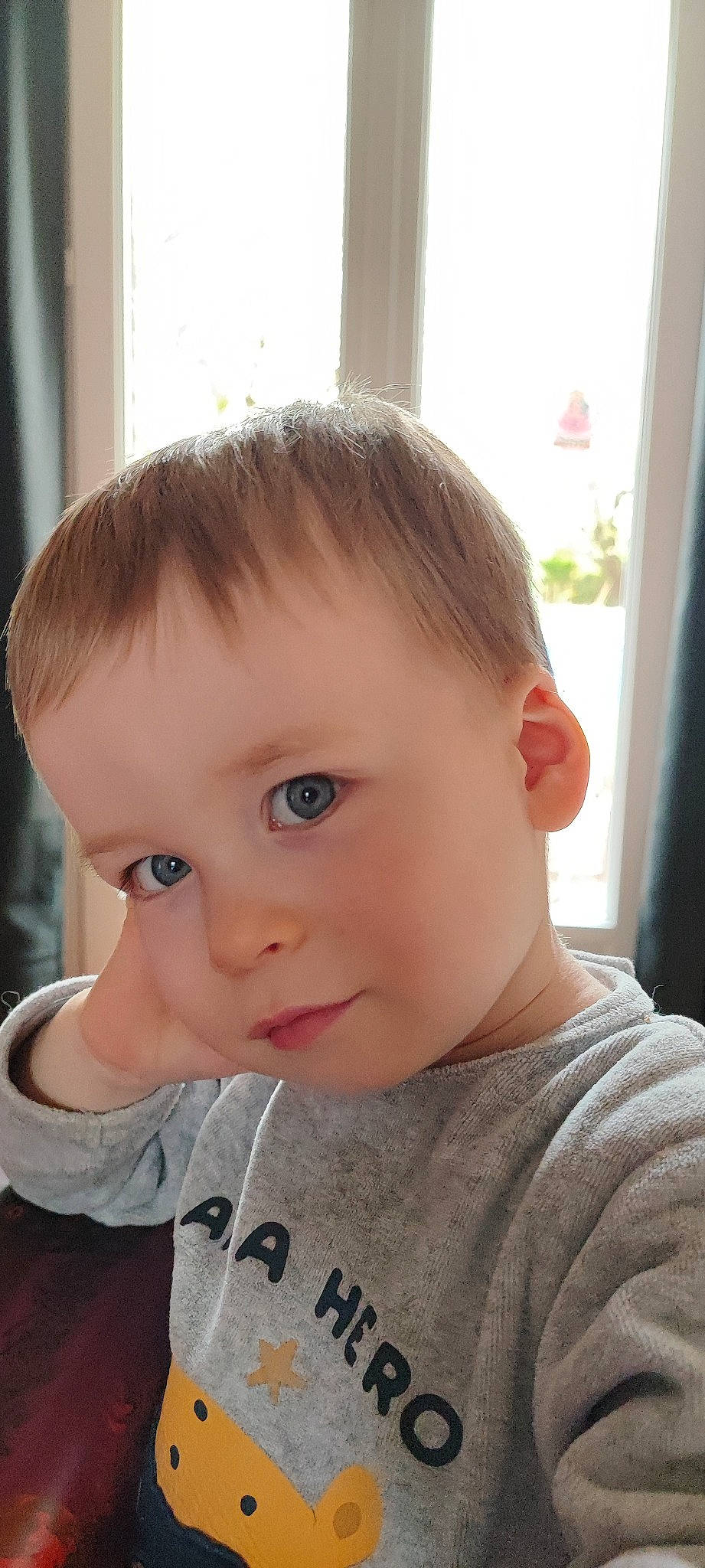 Maël a rejoint le concours — aidez-le/la à gagner de superbes lots ! cheek, chin, cool, ear, eye, eyebrow, eyelash, face, forehead, happy, iris, jaw, lip, neck, nose, person, skin, sleeve, t_shirt, toddler